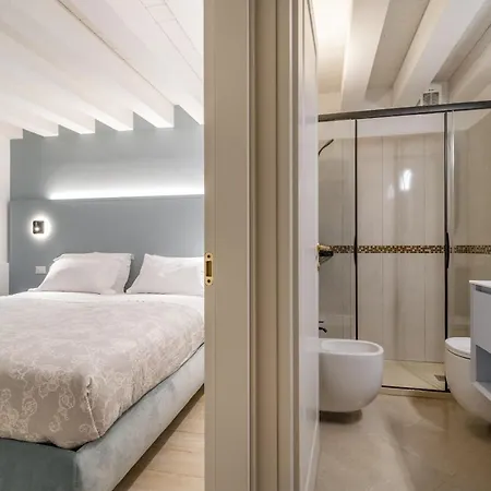 Ca' San Carlo By Wonderful Italy Apartment