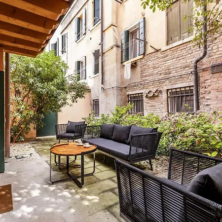 Ca' San Carlo By Wonderful Italy Apartment
